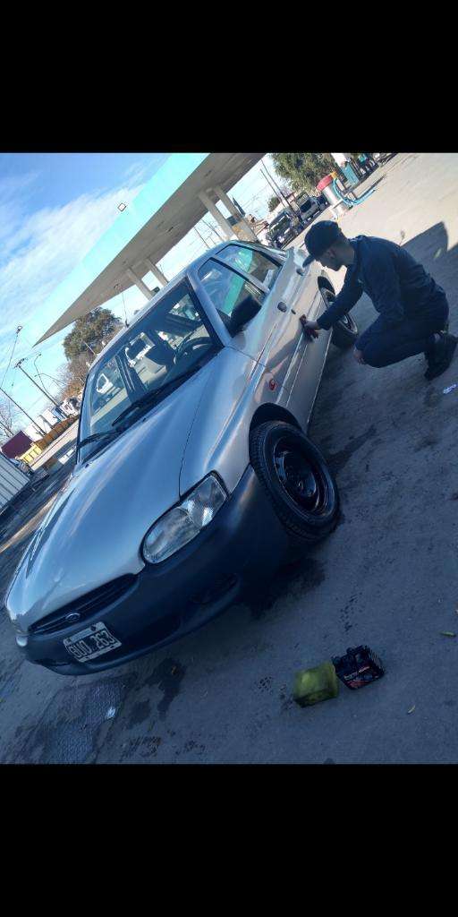 Vendo Ford Escort 1.8