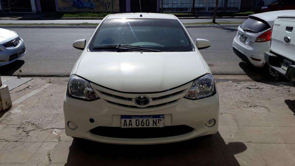 Toyota Etios Xs