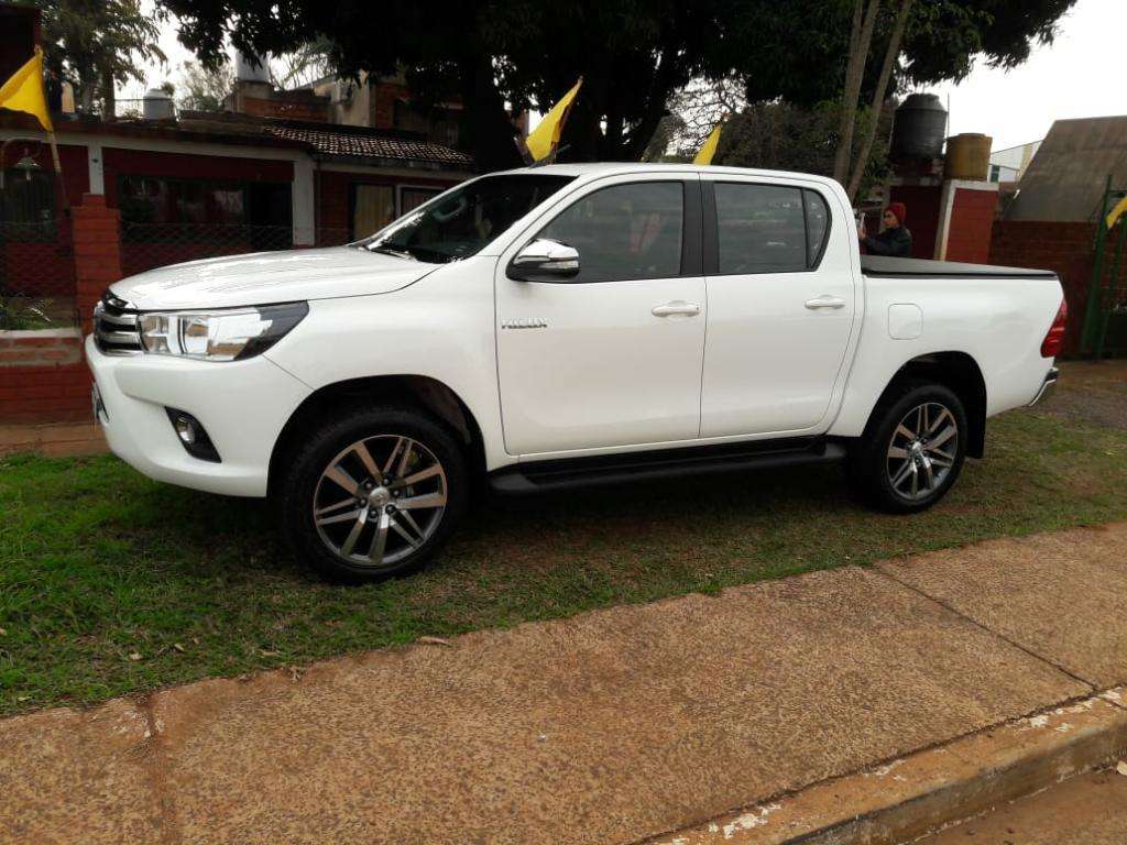 Impecable Toyota Hilux Sr
