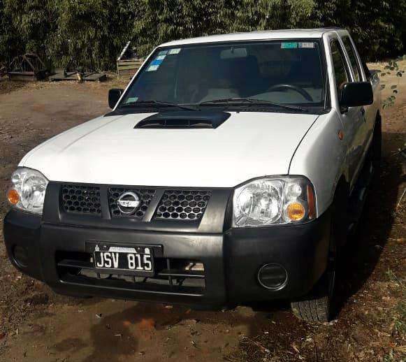 NISSAN NP EXCELENTE UNIDAD Y ESTADO !!