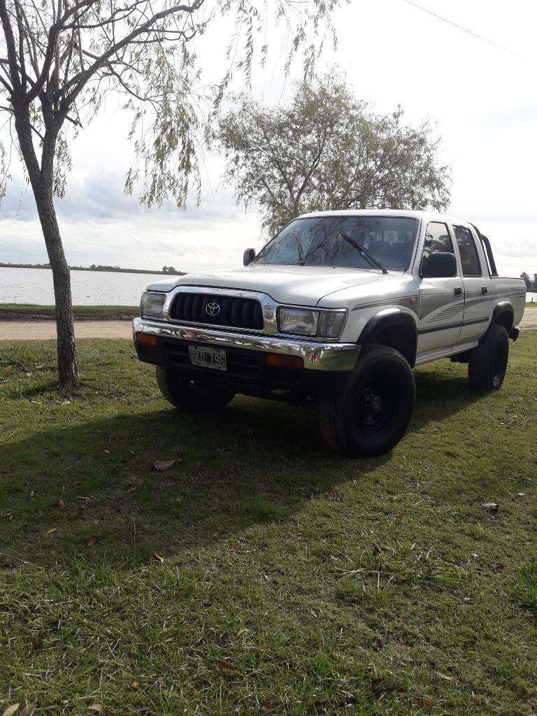 Vendo Toyota Hilux