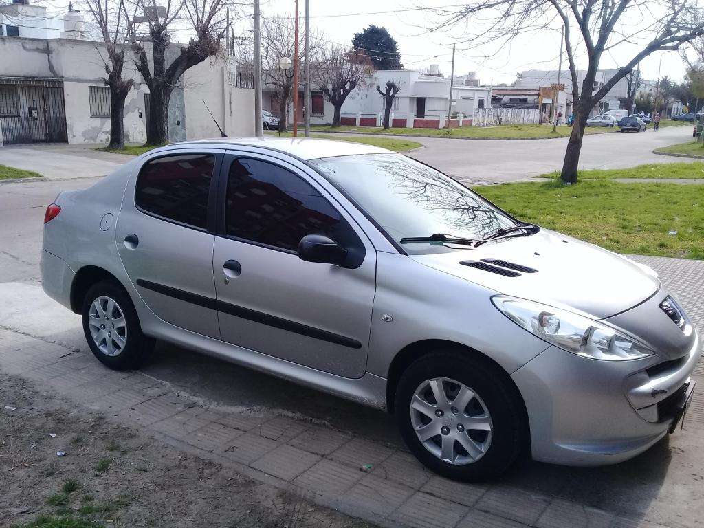 Peugeot 207 compact active 1.4 n