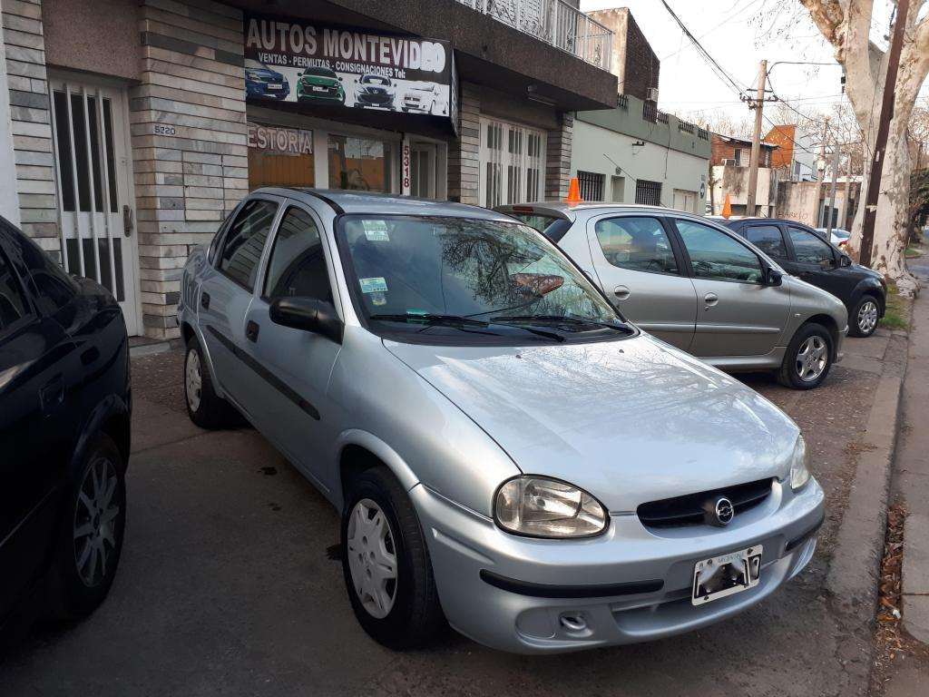 CORSA GLS  (FULL, IMPECABLE)