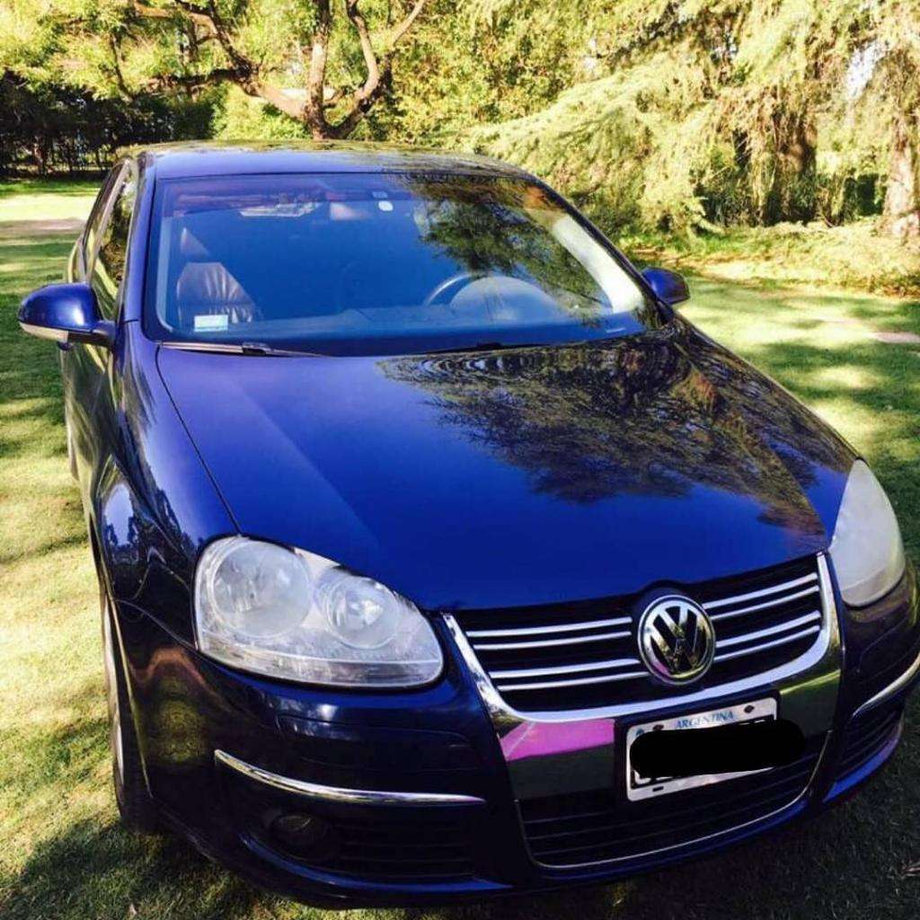 Volkswagen Vento Luxury 2.5 At .