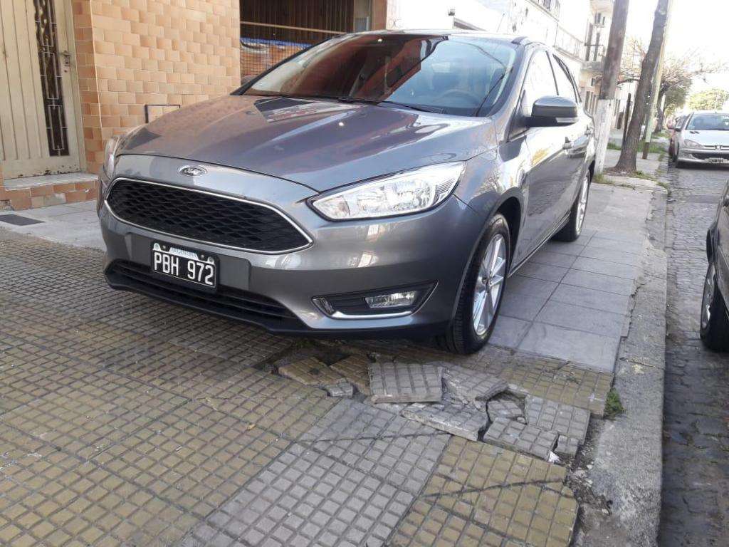 Ford Focus SE  Km Impecable!! Excelente