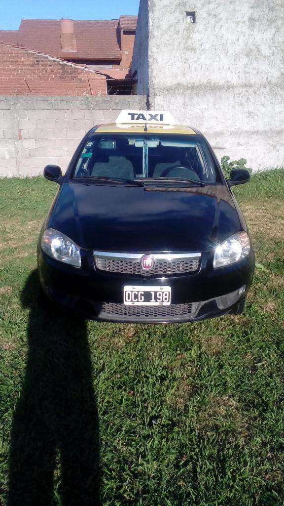 Taxi con licencia completo