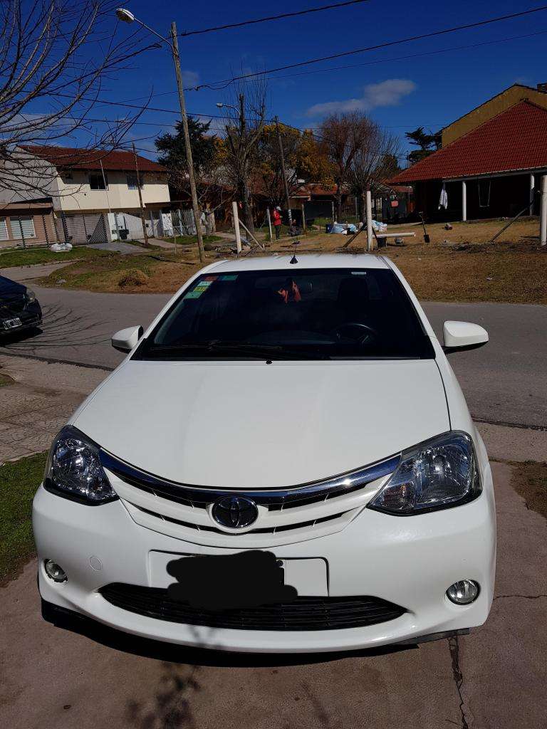 Vendo toyota Etios 