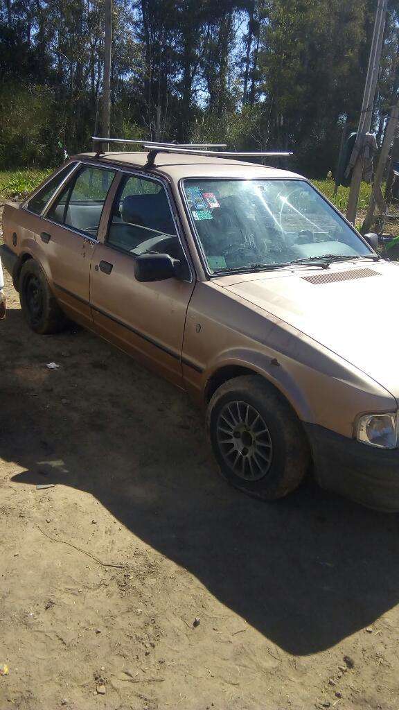 Vendo Ford Escort