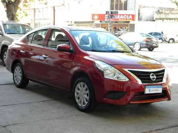 NISSAN VERSA 