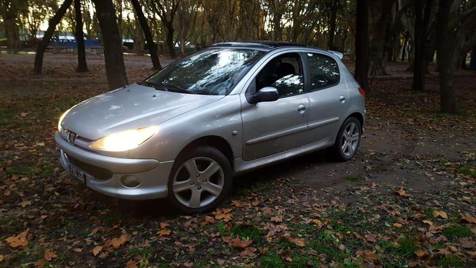 Peugeot 206 XT