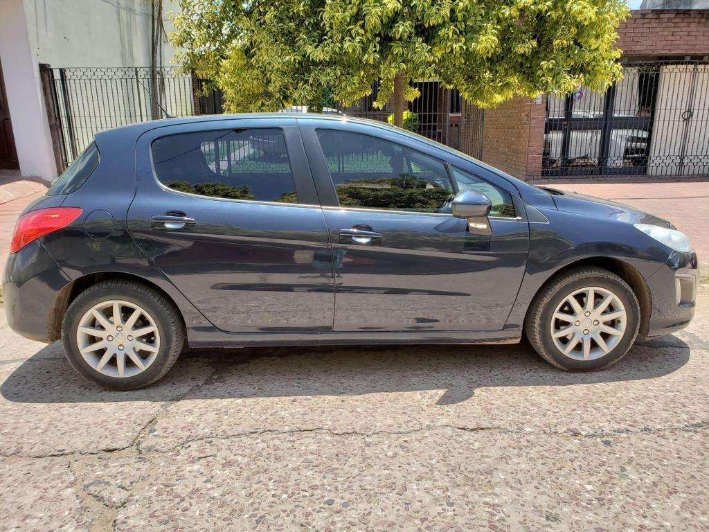 Peugeot 308 AllureNavegador  - Financio