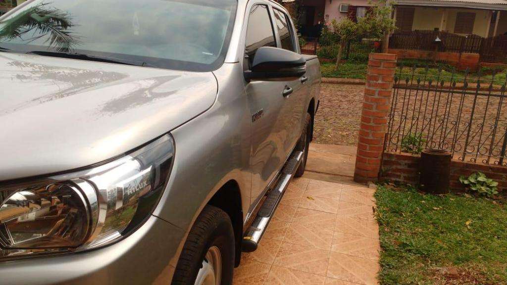 Vendo Toyota Hilux