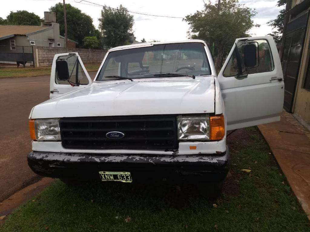 Ford F100.