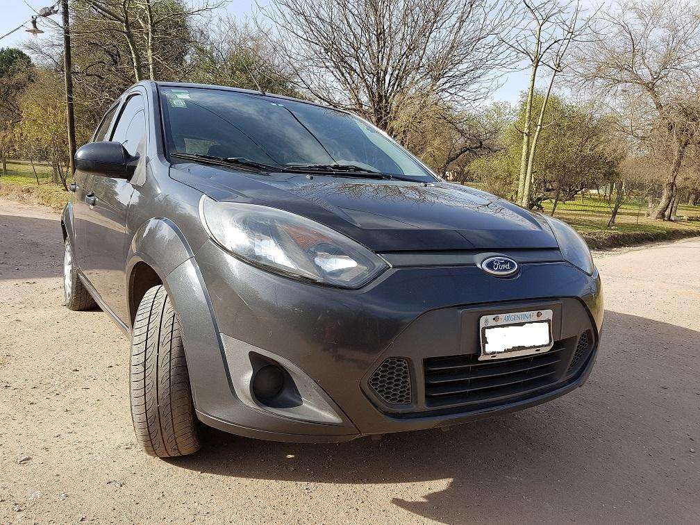Ford Fiesta Ambiente One Mp3 Mod. Gris Oscuro Excelente