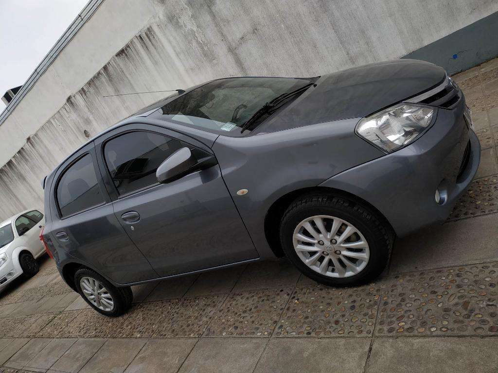 Vendo Permuto Toyota Etios Xls 