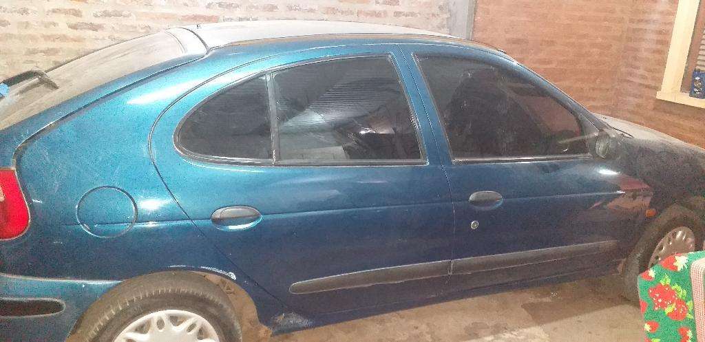 Permuto por Moto, Megane Md Nafta