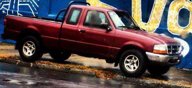 Vendo Ford Ranger XLT cabina y media