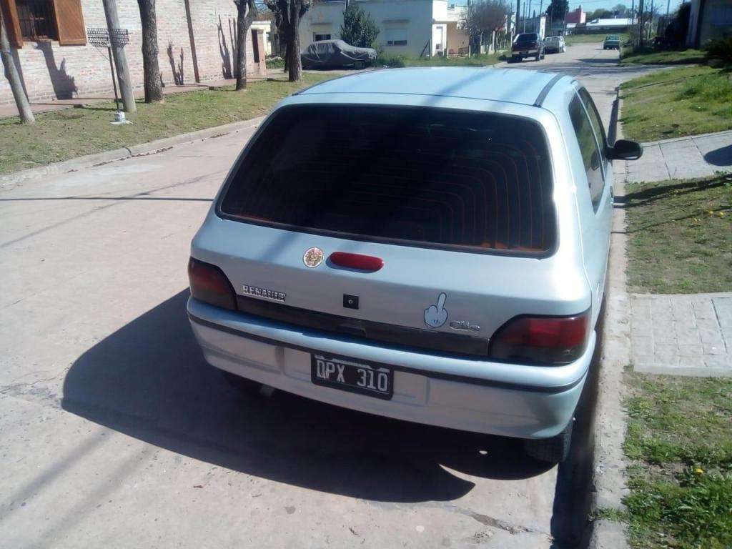 Clio modelo 00