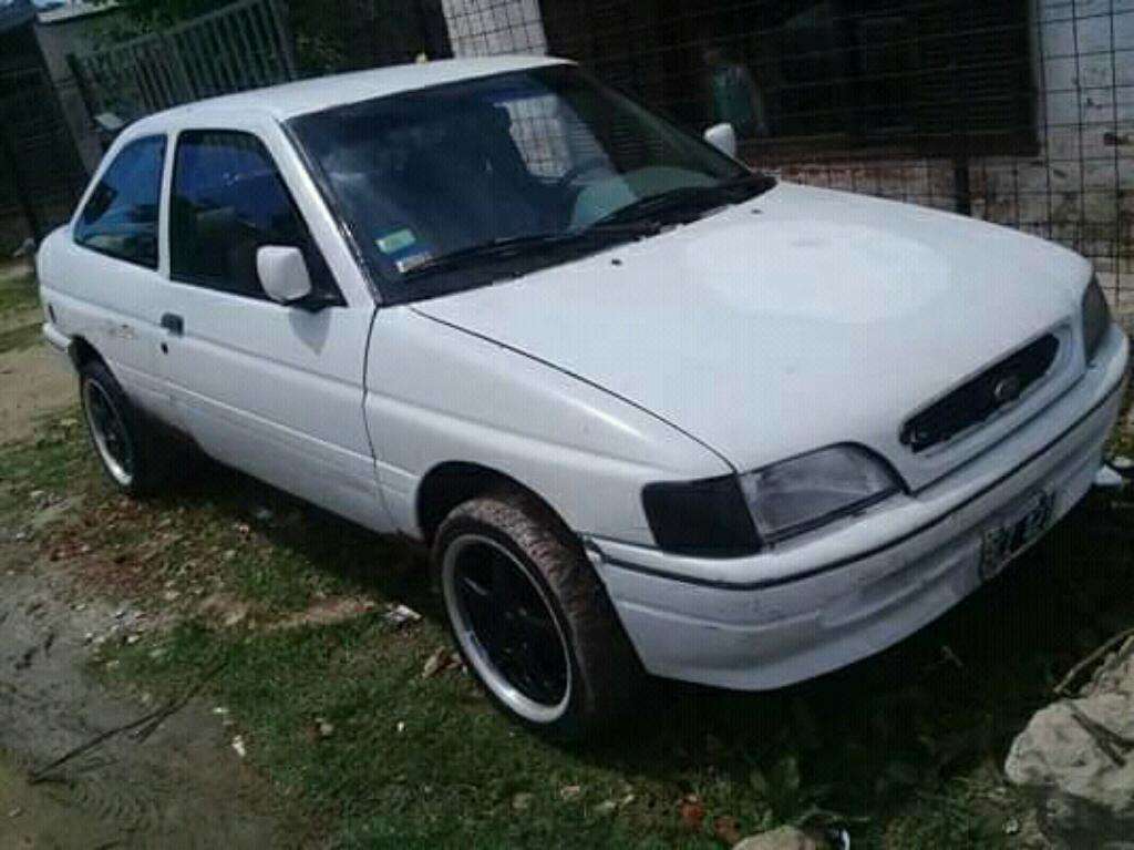 Vendo Ford Escort