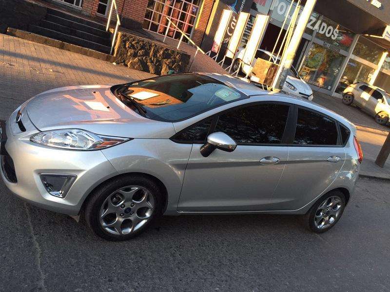 FORD FIESTA KINETIC TITANIUM  - RECIBO MENOR - FINANCIO