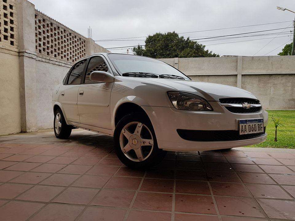 corsa classic  lt full no celta clio gol onix prisma