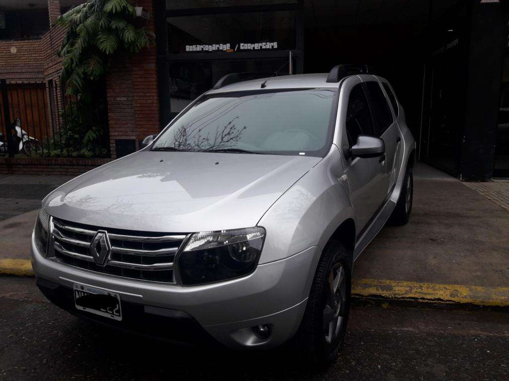 Duster Techroad impecable!