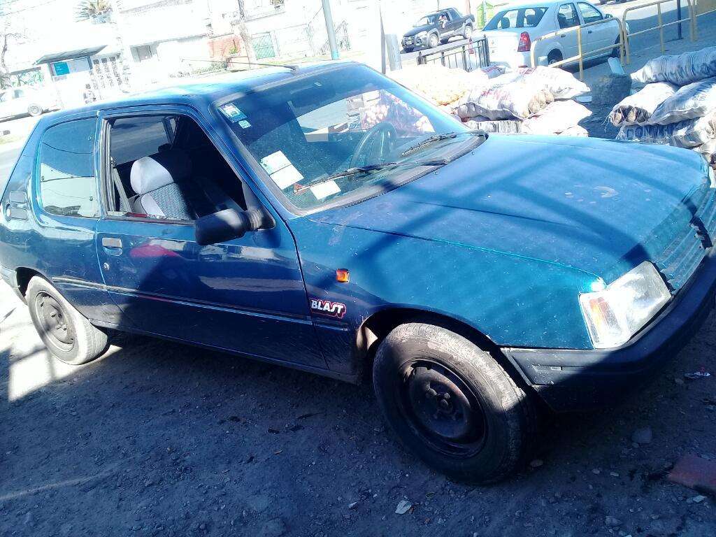 Peugeot 205 Digno de Ver!