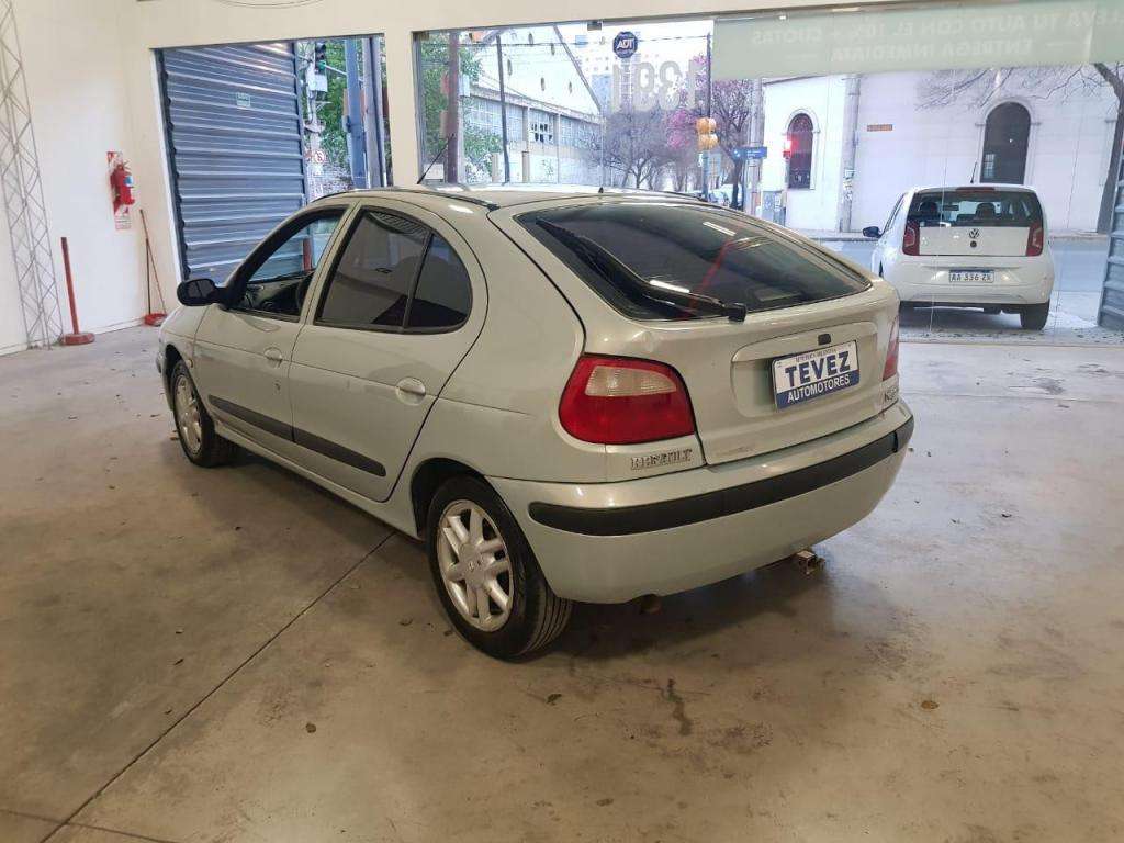 RENAULT MEGANE