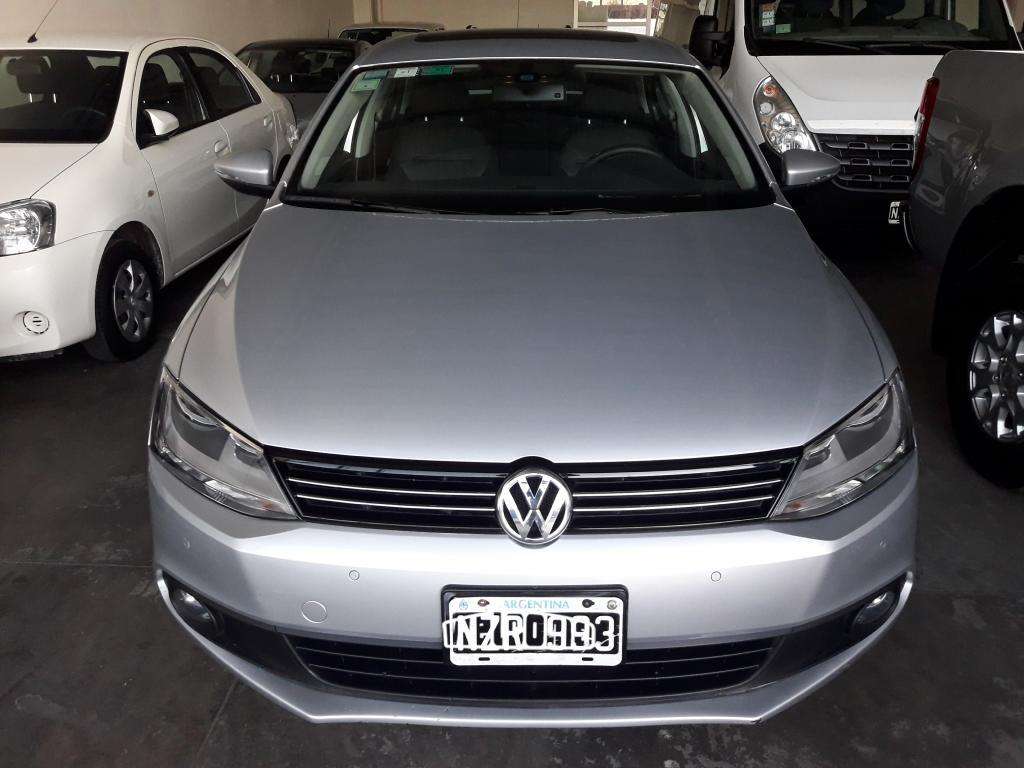Vendo Volkswagen Vento Luxury  Cv