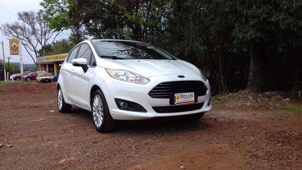 Fiesta 1.6 L Titanium Powershift