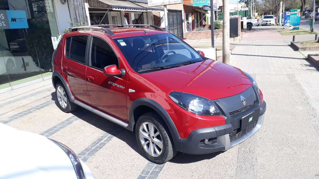 RENAULT SANDERO STEPWAY 1.6 PRIVILEGE 