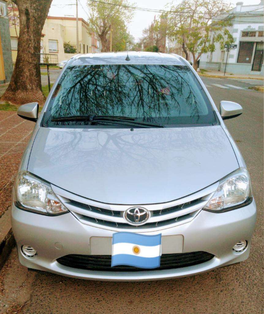 Vendo Etios Xs 