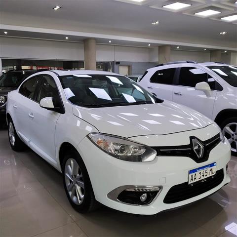 Renault Fluence 2.0 Privilège CVT (143cv)