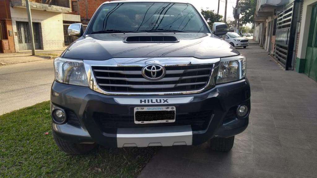 HILUX SRV 4x4 Manual KMS