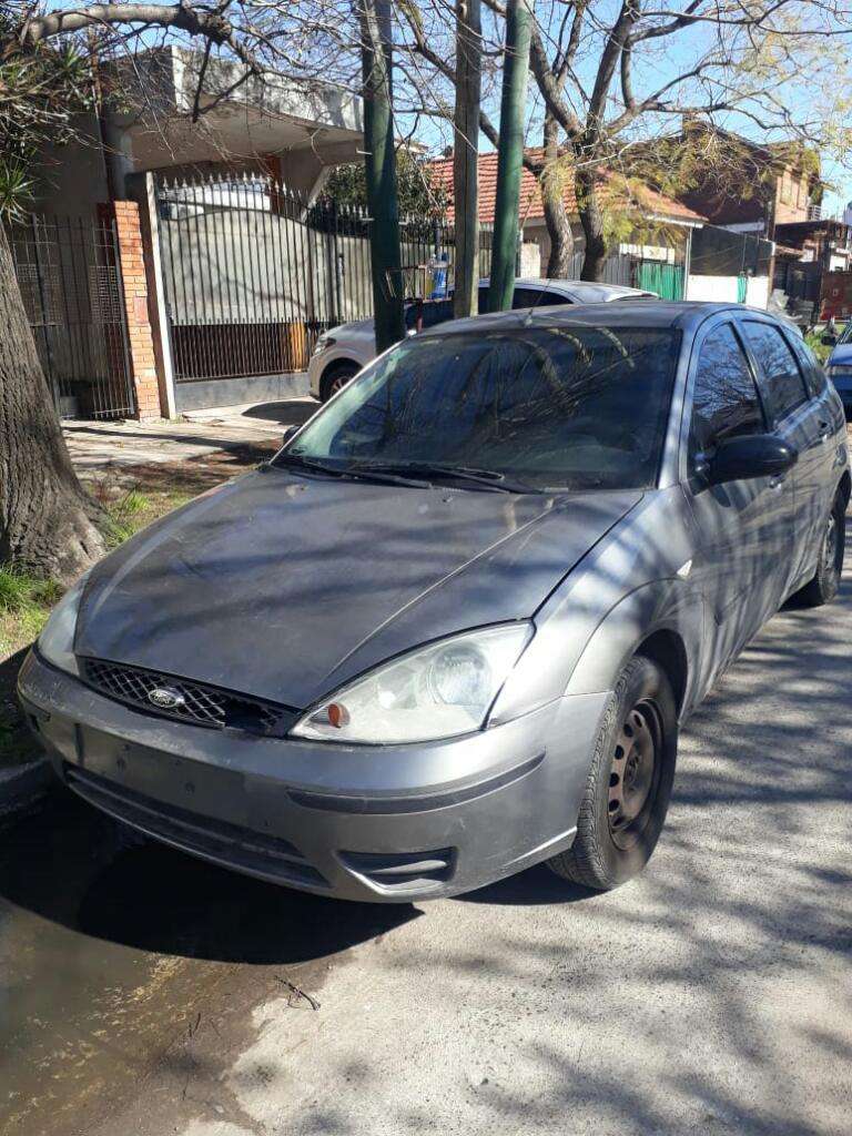 Vendo Focus con Baja