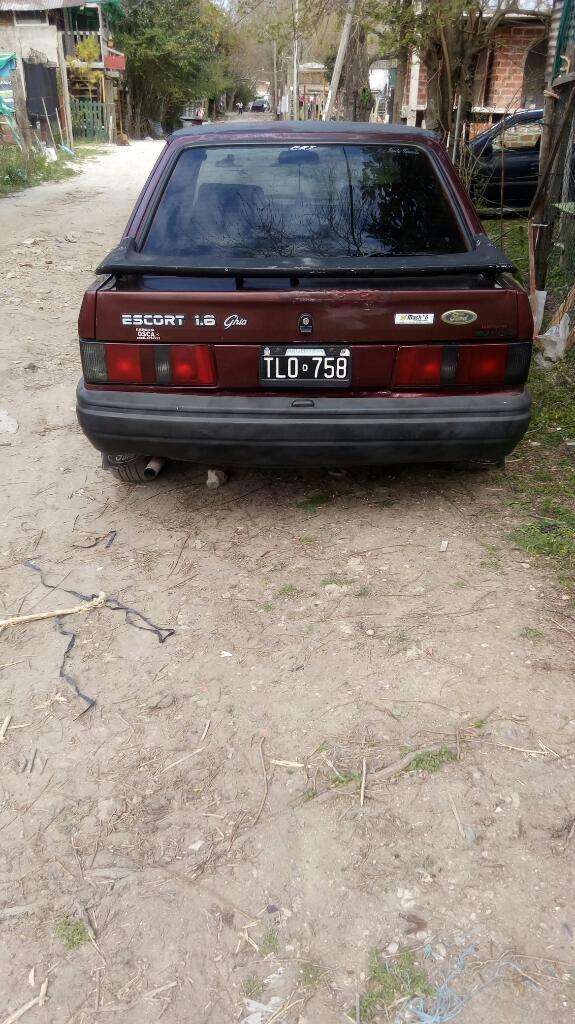 Vendo Ford Escort Mod.93