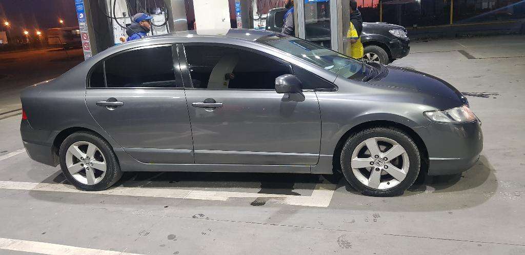 Vendo O Permuto Honda Civic  Flama