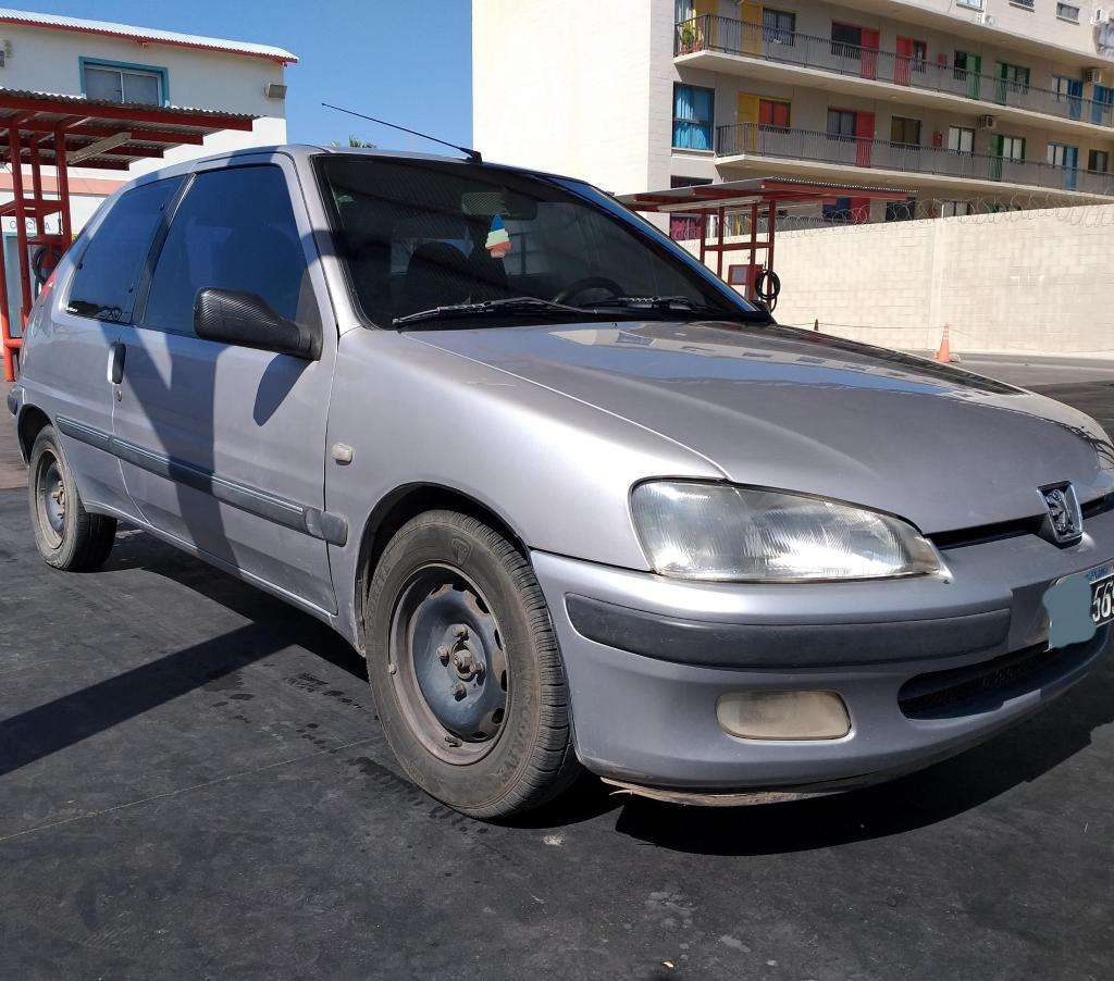 Peugeot 106 motor 1.1 (nafta - super economico) Mod