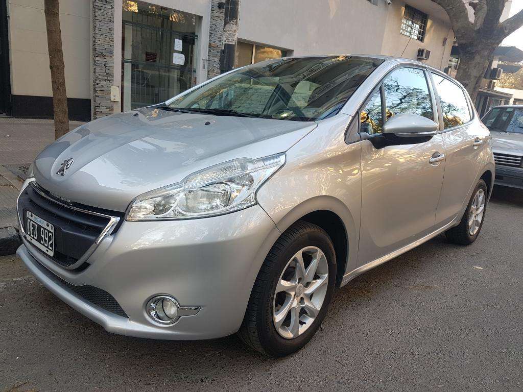 Peugeot 208 Allure