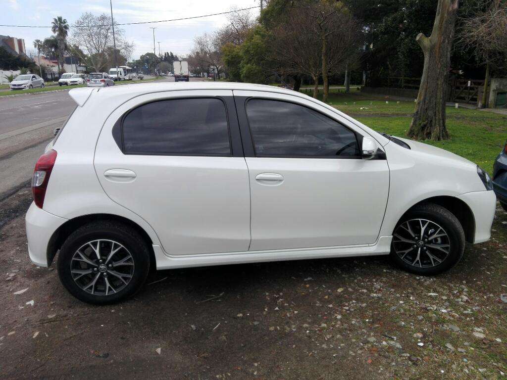 Toyota Etios Xls 