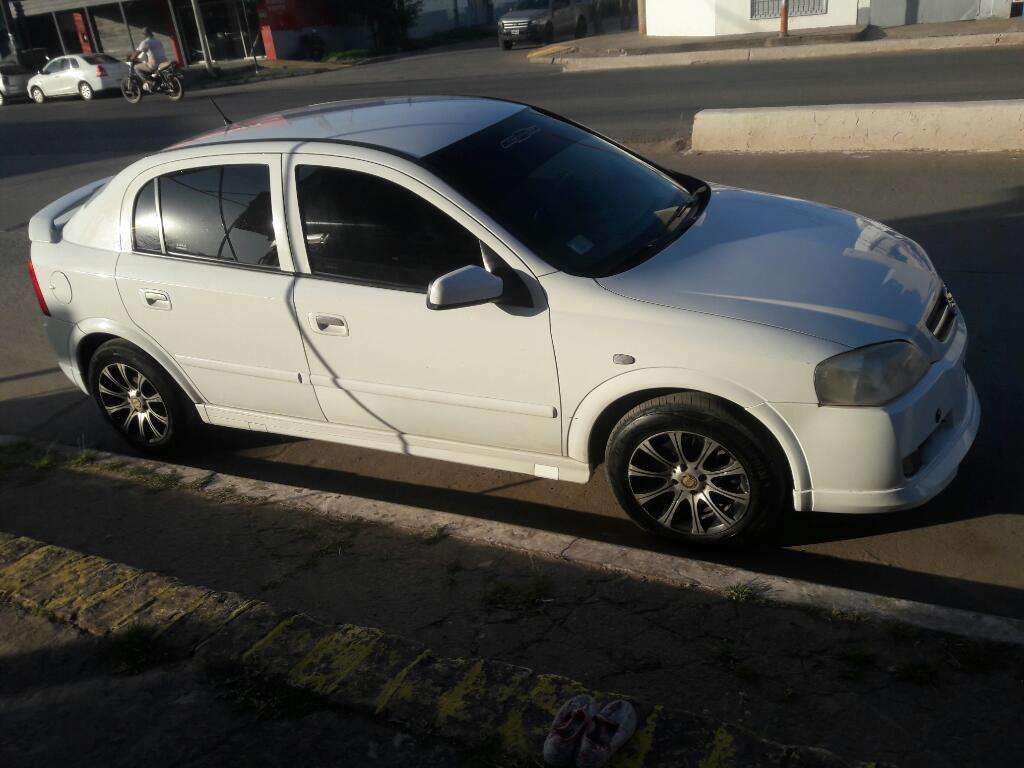 Vendo Astra .impecable