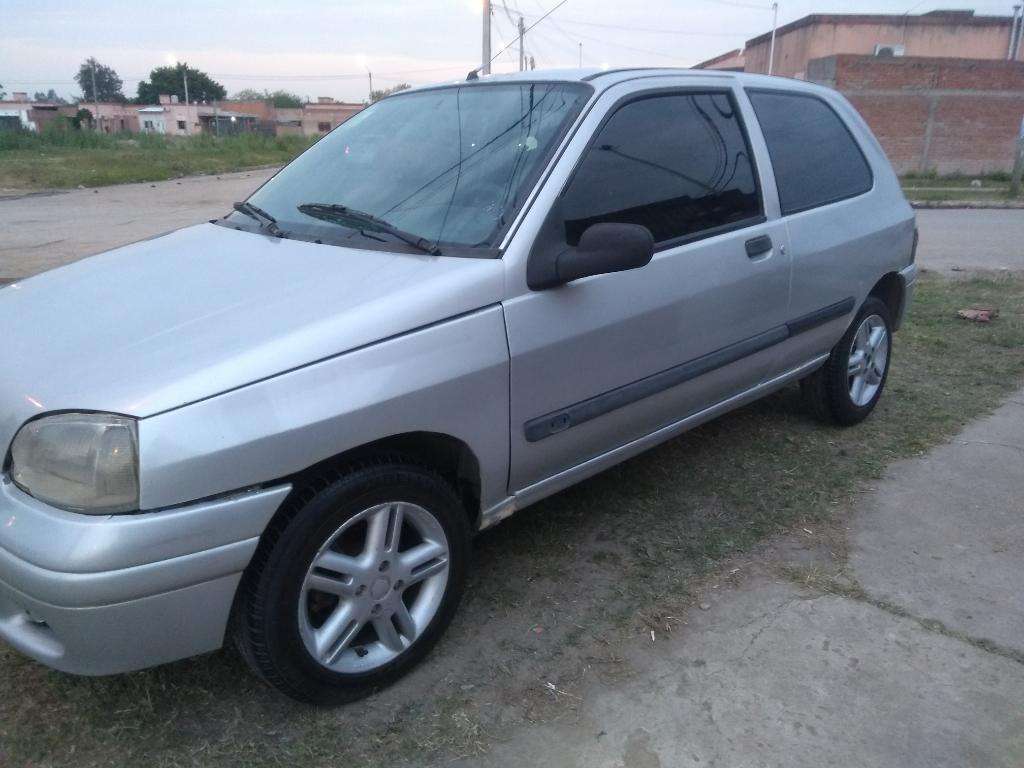 Vendo O Permuto Renault Clio