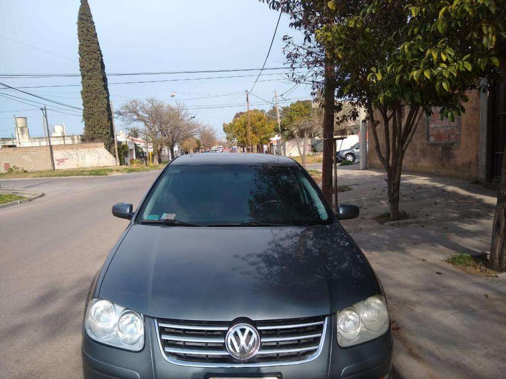 Vendo/pto por menor valor BORA trendline full 2.0