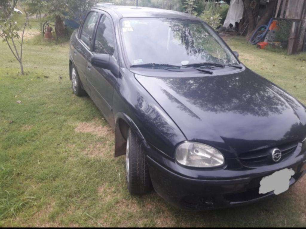 Vendo Corsa .