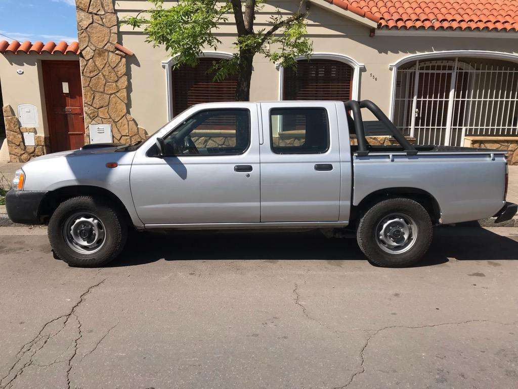 Nissan Np 300 frontier Muy Buena