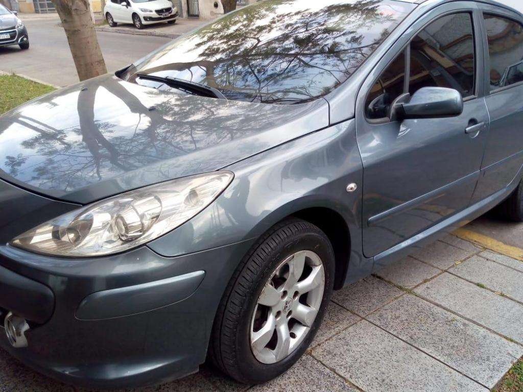 Peugeot  Sedan Xs Premium 143cv