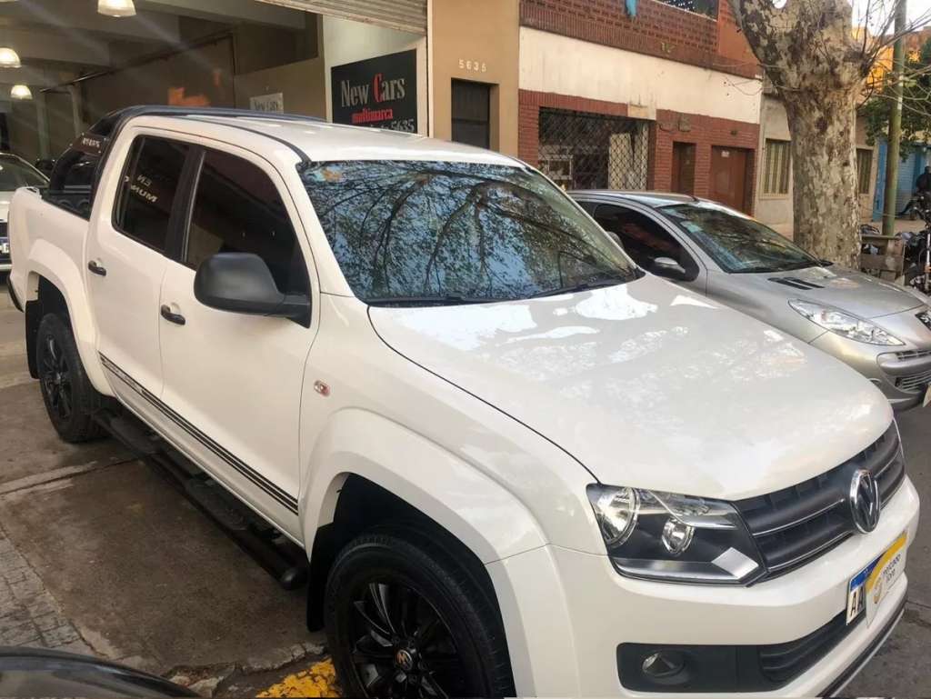 VOLKSWAGEN AMAROK DARK LABEL 