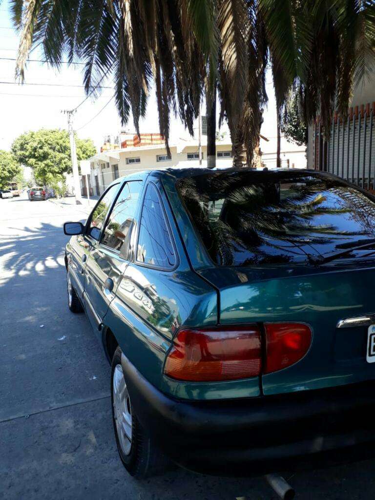 Vendo Ford Escort