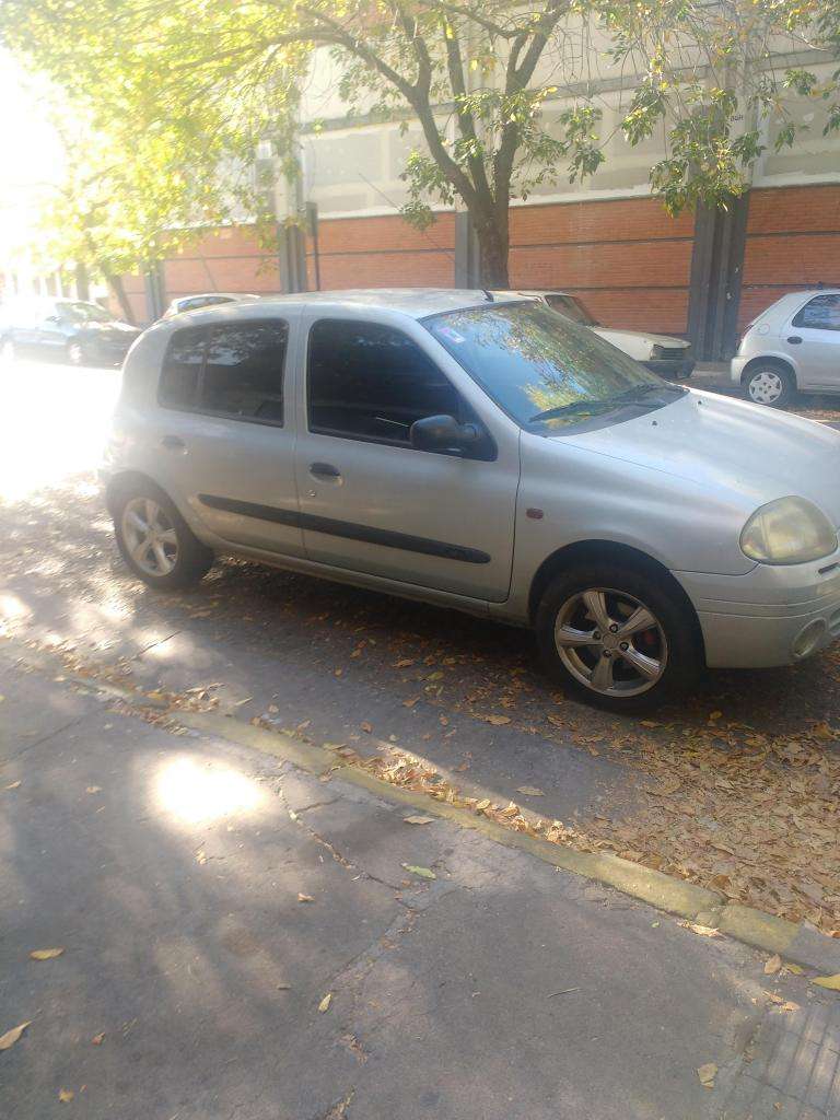 Renault clio 16