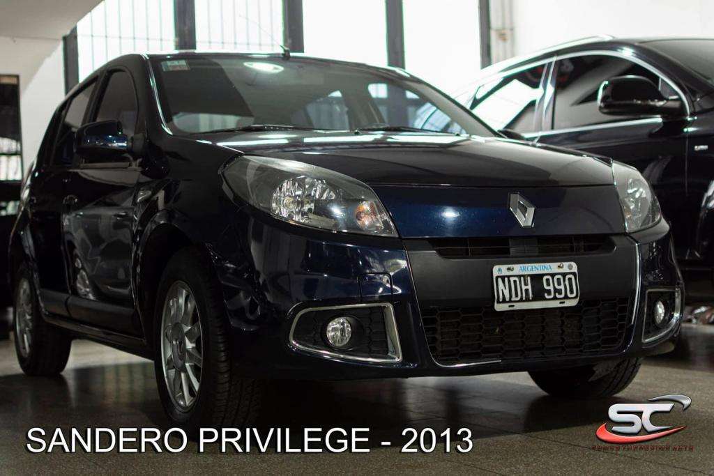 RENAULT SANDERO PRIVILEGE km*